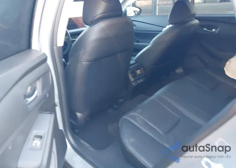 2025 Honda Accord Hybrid Ex-L из США, поврежденный, VIN 1HGCY2F60SA063904